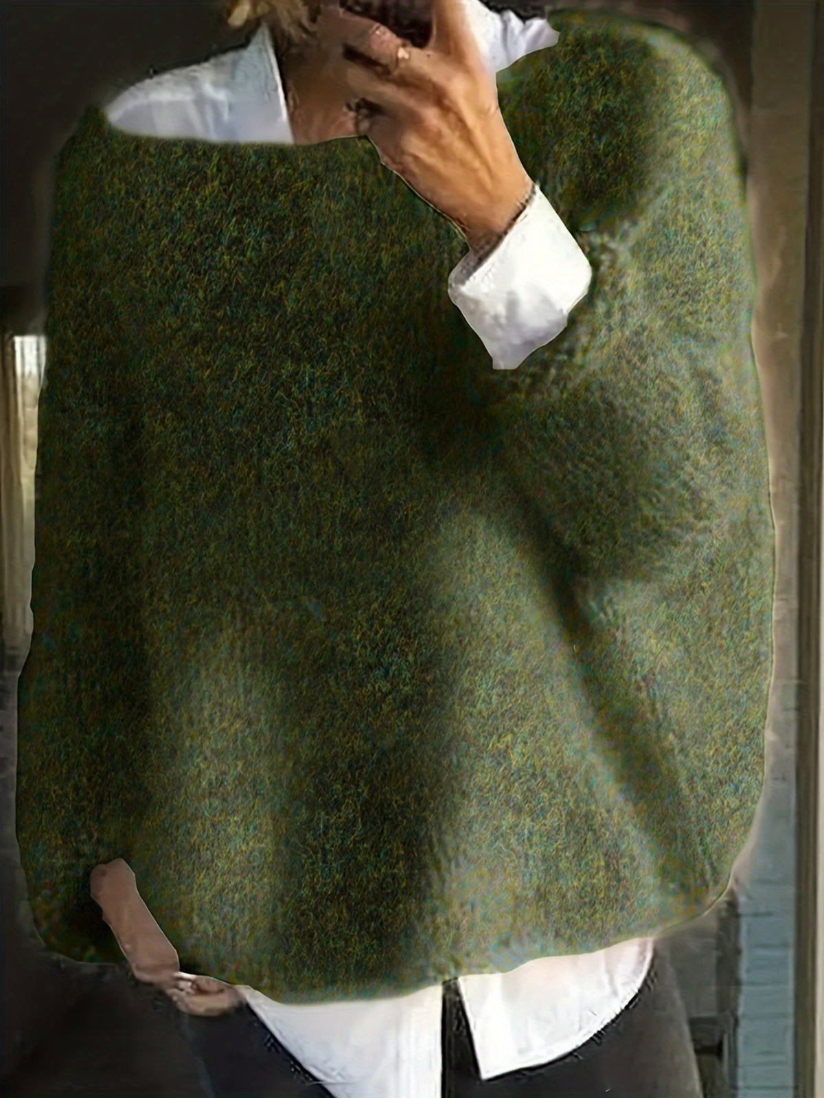 Relaxed Crew Neck Sweater in Soft Knit for Casual Wear