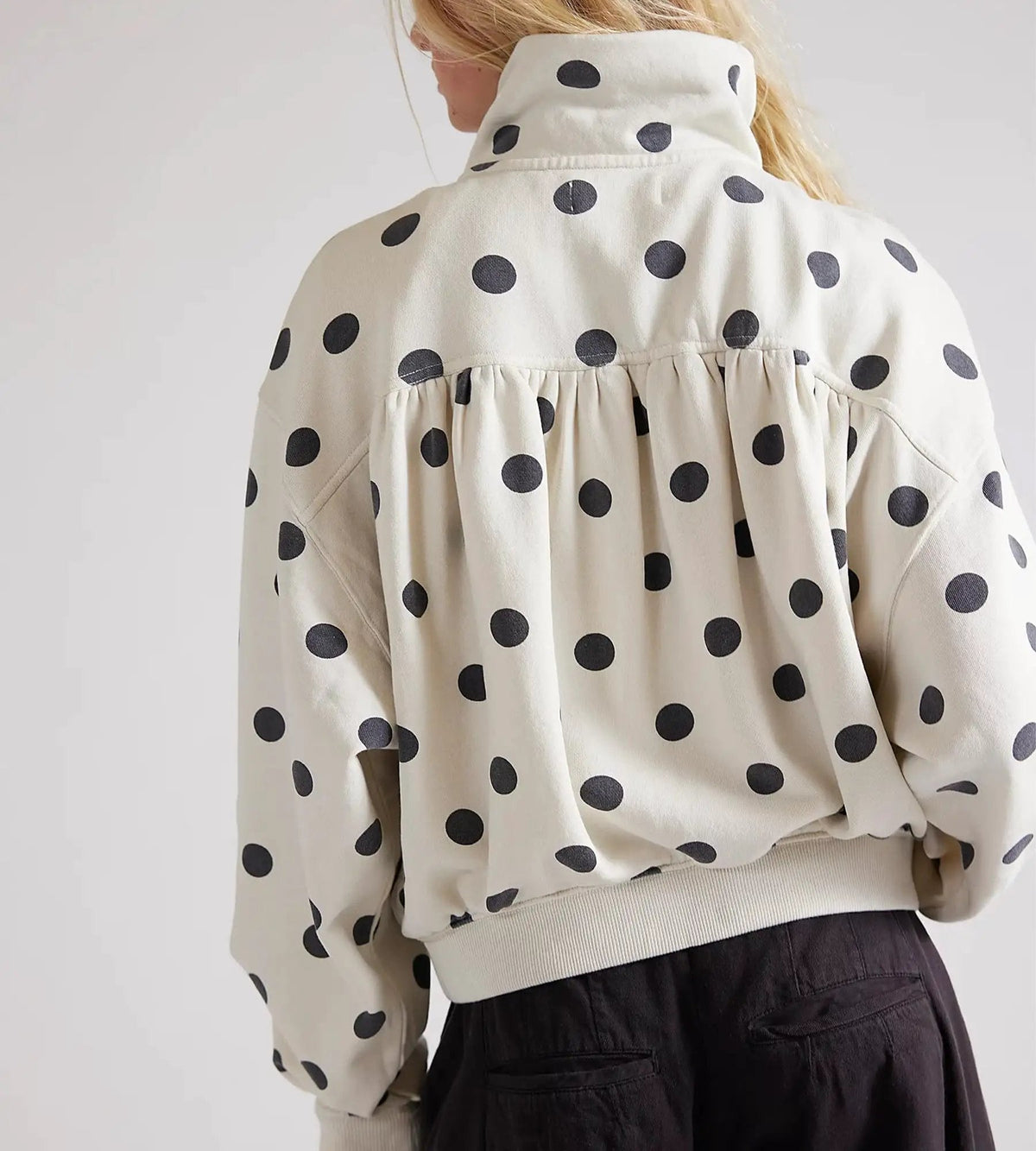 Oversized Blue Polka Dot Half-Zip Sweatshirt for Casual Wear