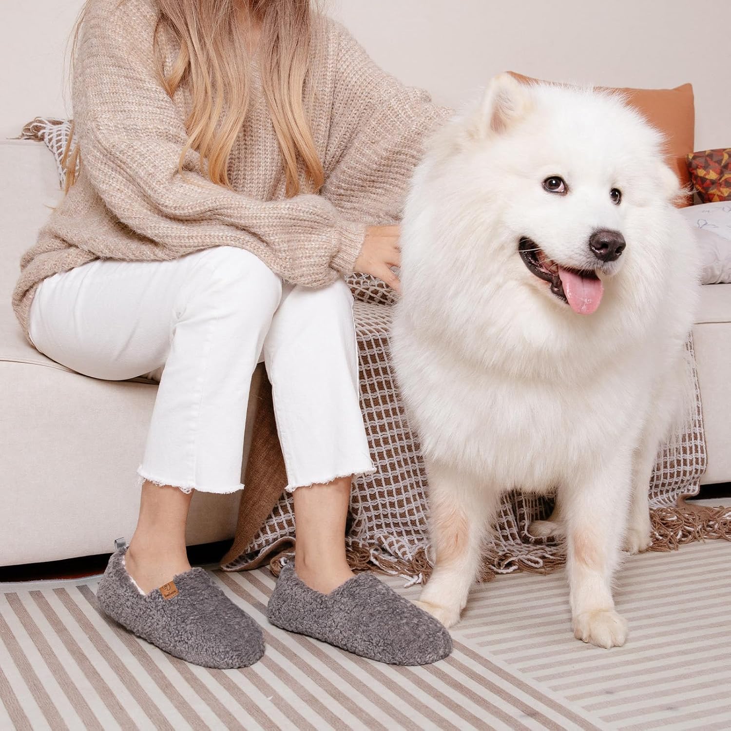 Warm Closed Slippers Faux Wool Memory Foam – Cozy Home, Relaxation