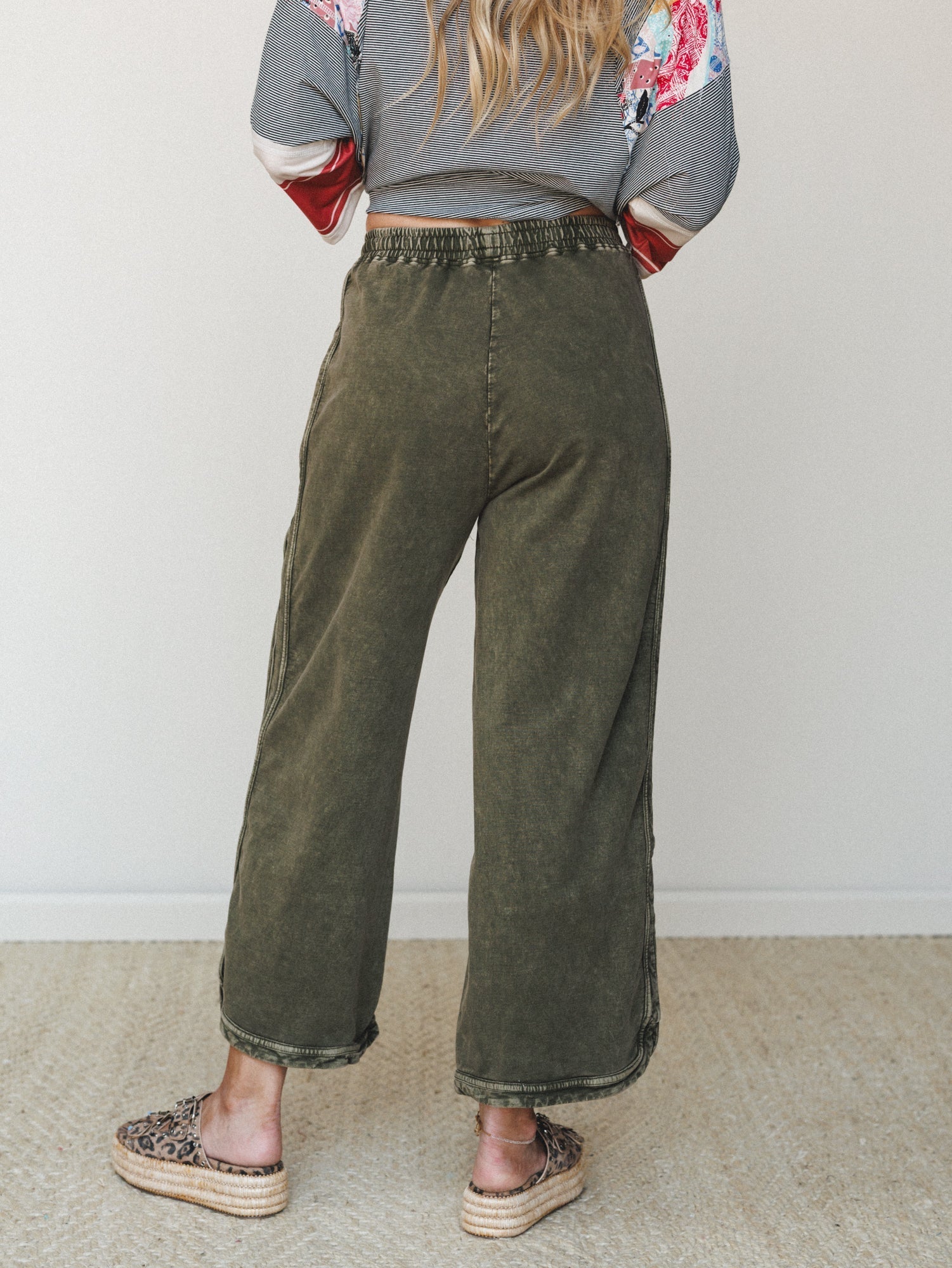 Cropped Wide Leg Pant – Olive, Comfy Fit, Casual Wear, Everyday Style