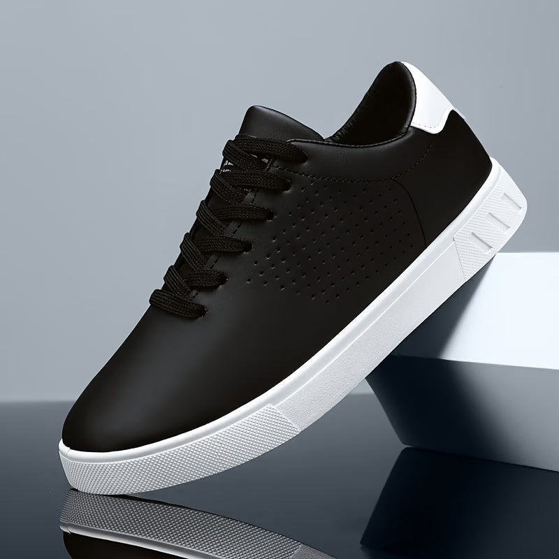 Clean Low-Top Sneakers for Casual Wear - Lightweight and Breathable Design