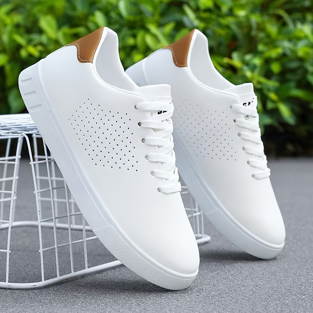 Clean Low-Top Sneakers for Casual Wear - Lightweight and Breathable Design