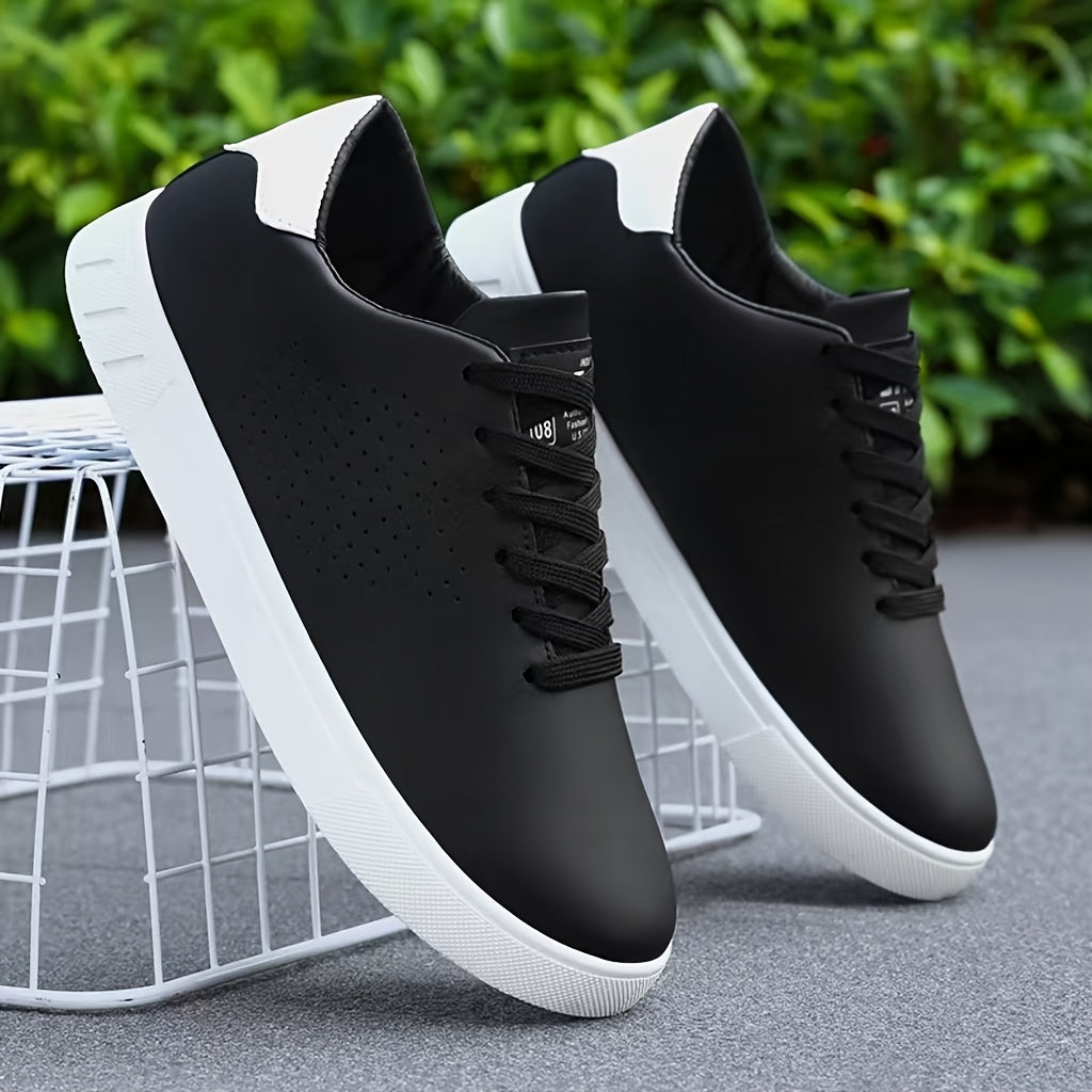Clean Low-Top Sneakers for Casual Wear - Lightweight and Breathable Design