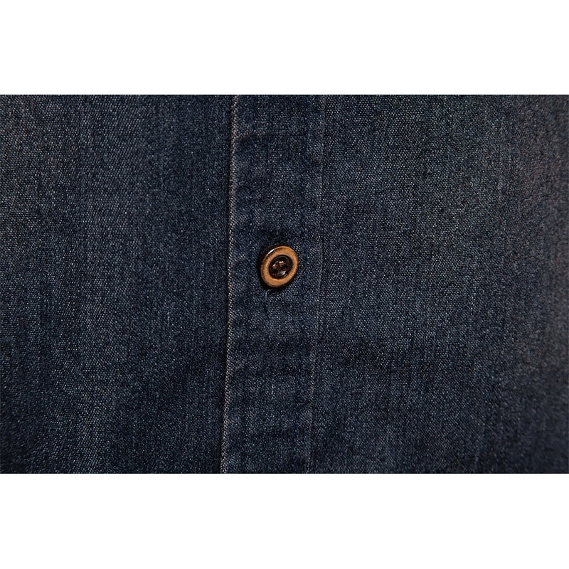 Rugged Button-Up Shirt for Outdoor Adventures - Durable Cotton Blend Fabric